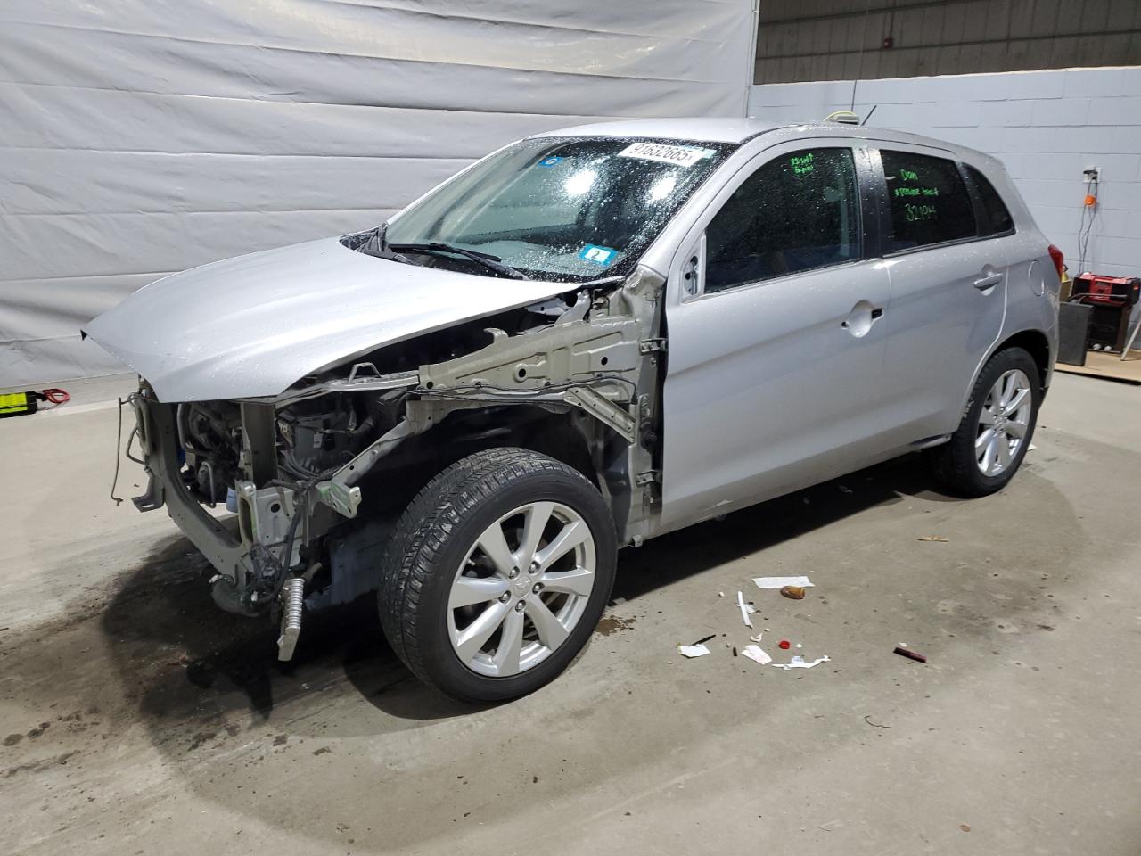 MITSUBISHI OUTLANDER ES