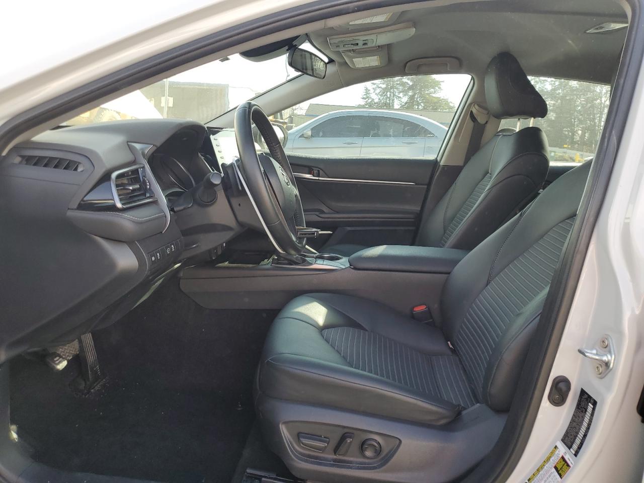 TOYOTA CAMRY SE NIGHT SHADE