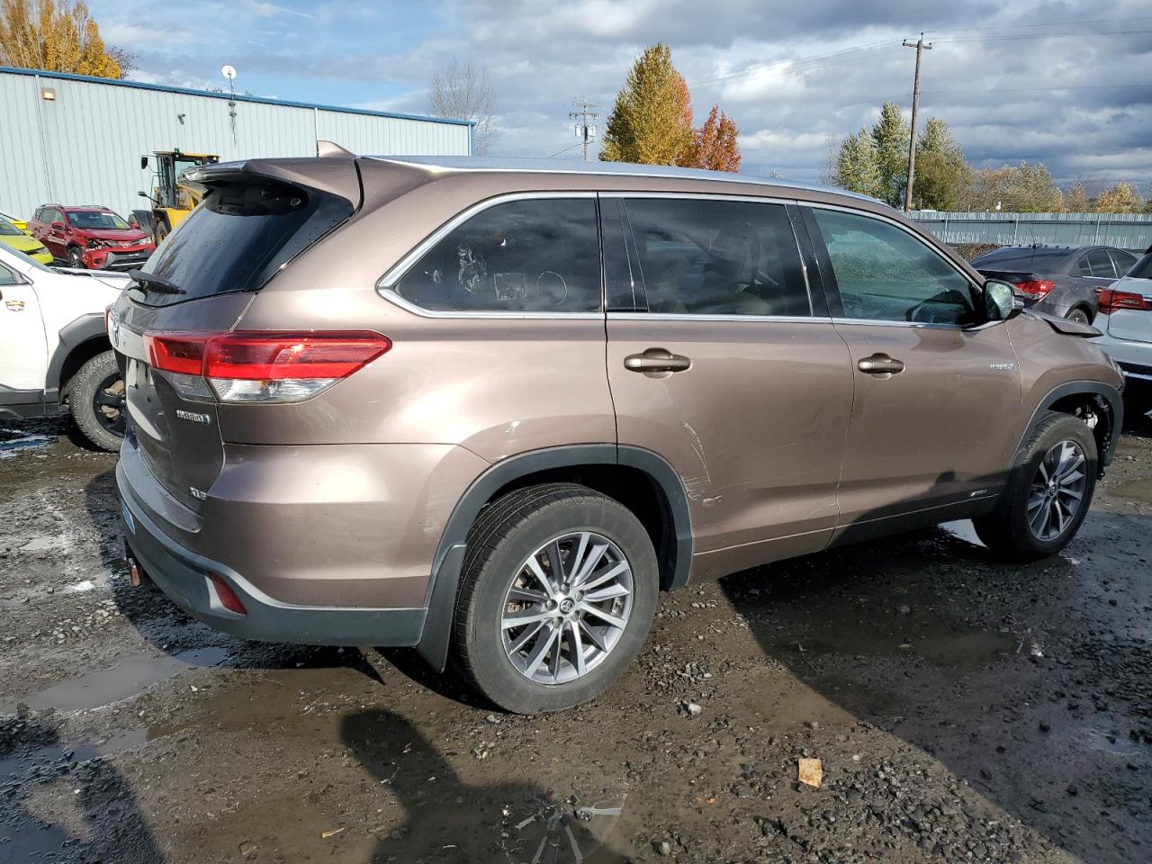 TOYOTA HIGHLANDER HYBRID