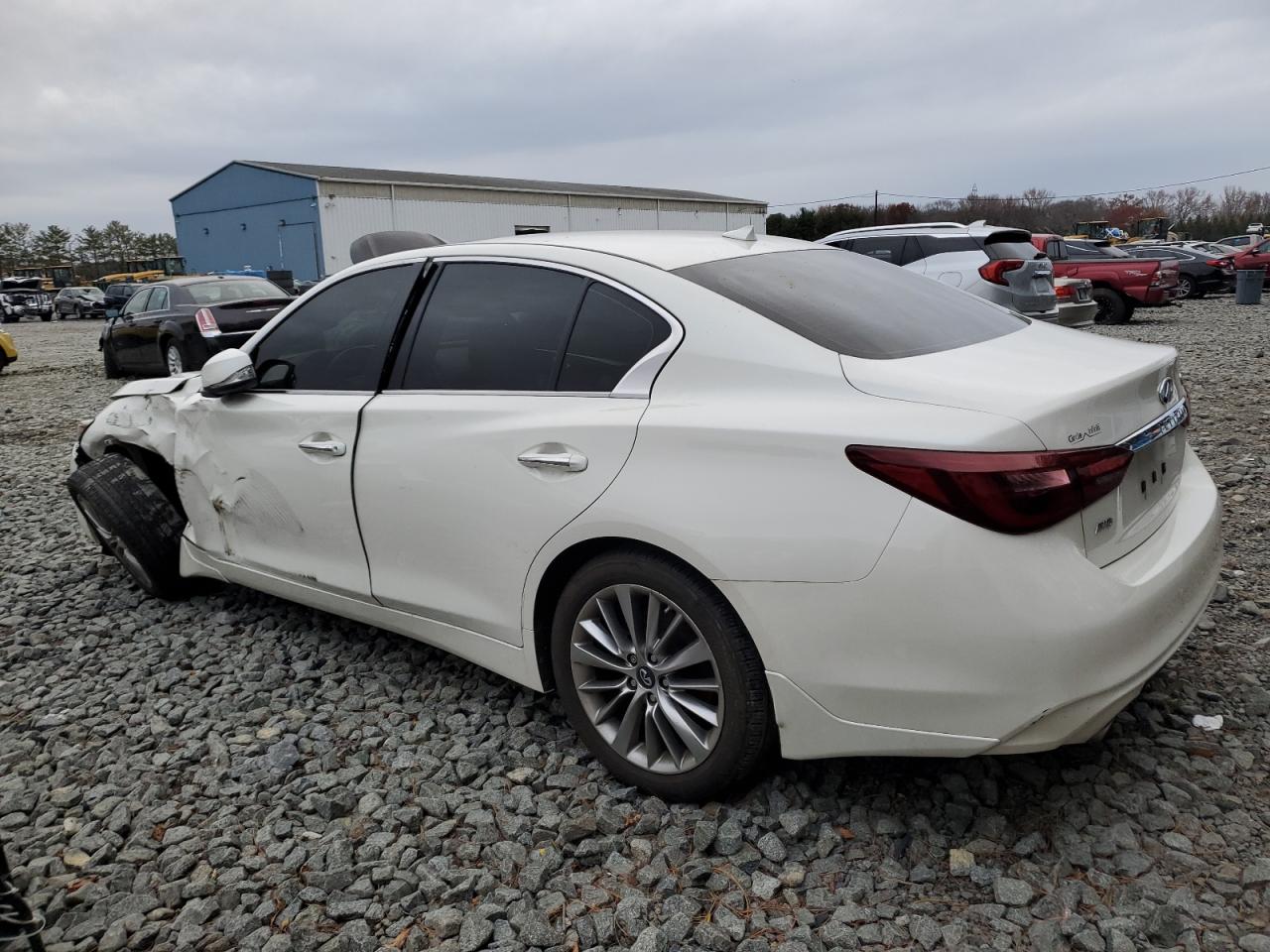 INFINITI Q50 LUXE