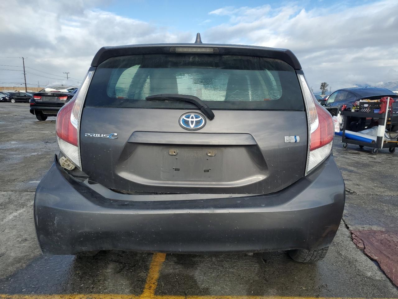TOYOTA PRIUS C
