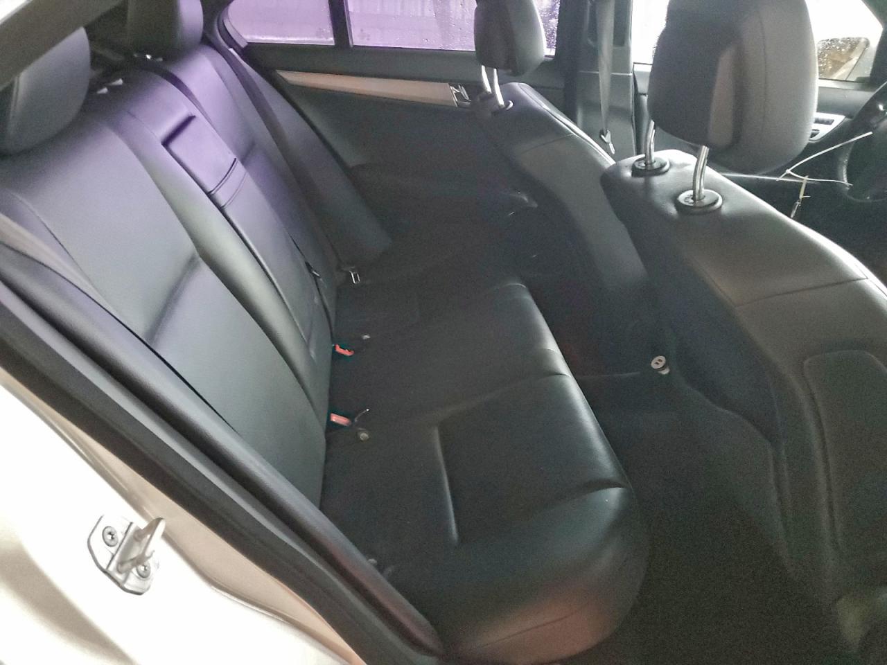 MERCEDES-BENZ C-CLASS 300