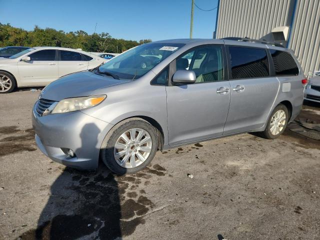 2014 TOYOTA SIENNA XLE #3308466318