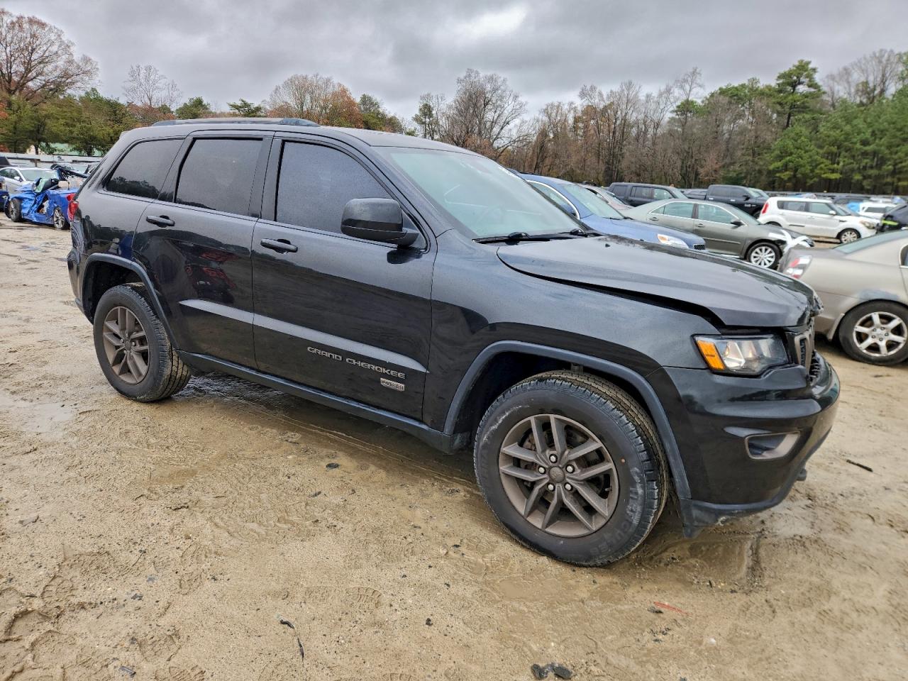 JEEP GRAND CHEROKEE LAREDO