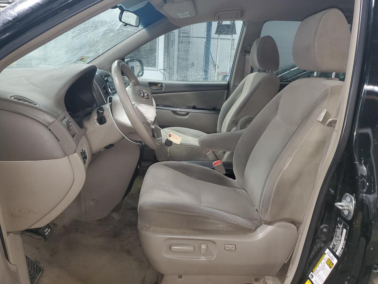 Lot #3284035848 2009 TOYOTA SIENNA CE