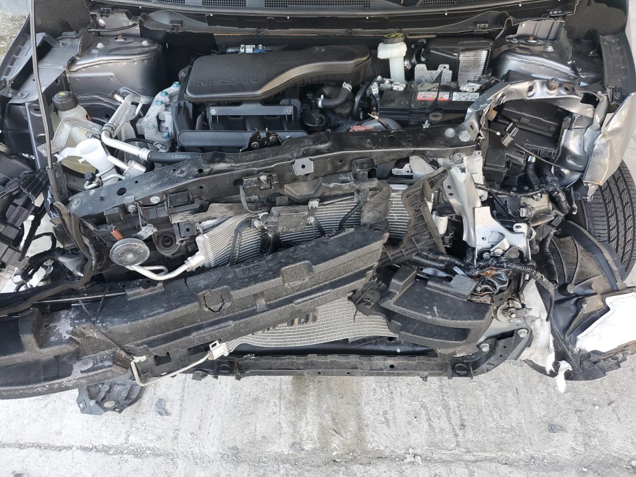 NISSAN ROGUE SPORT S