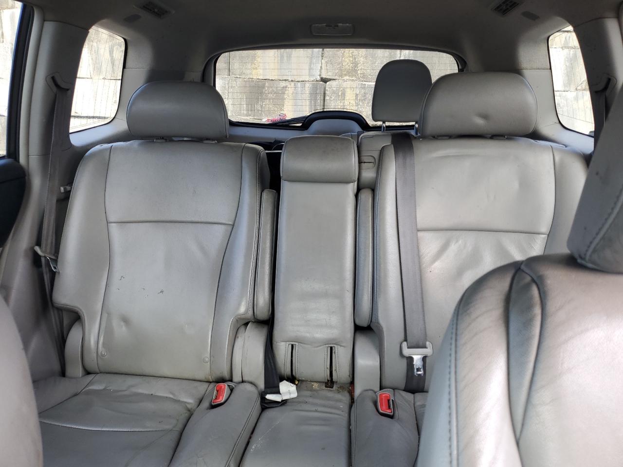 TOYOTA HIGHLANDER BASE