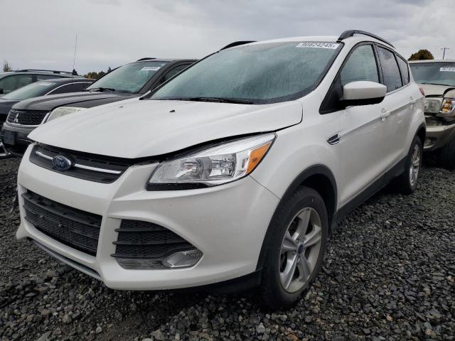 Global Auto Auctions: 2015 FORD ESCAPE SE