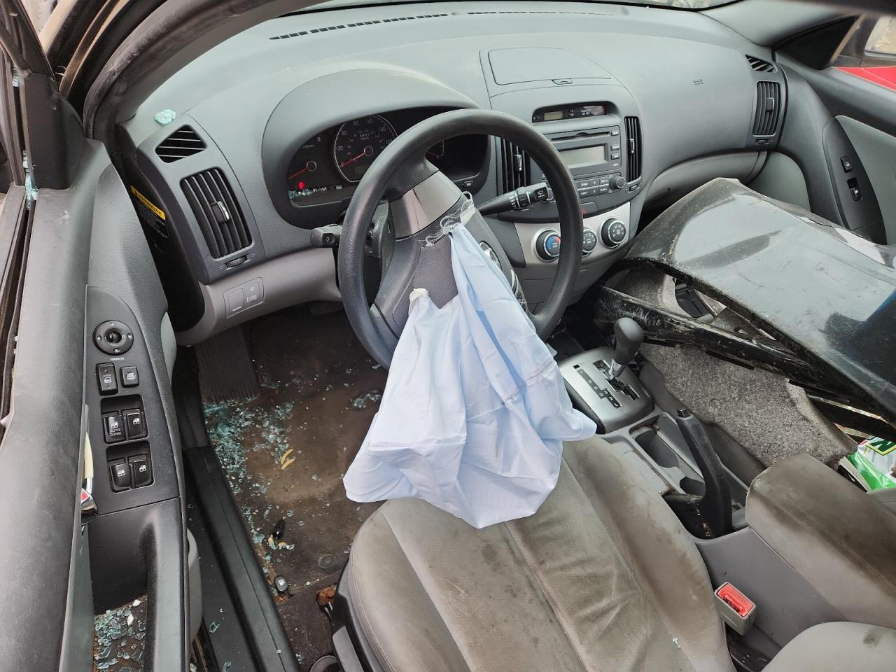 HYUNDAI ELANTRA BLUE