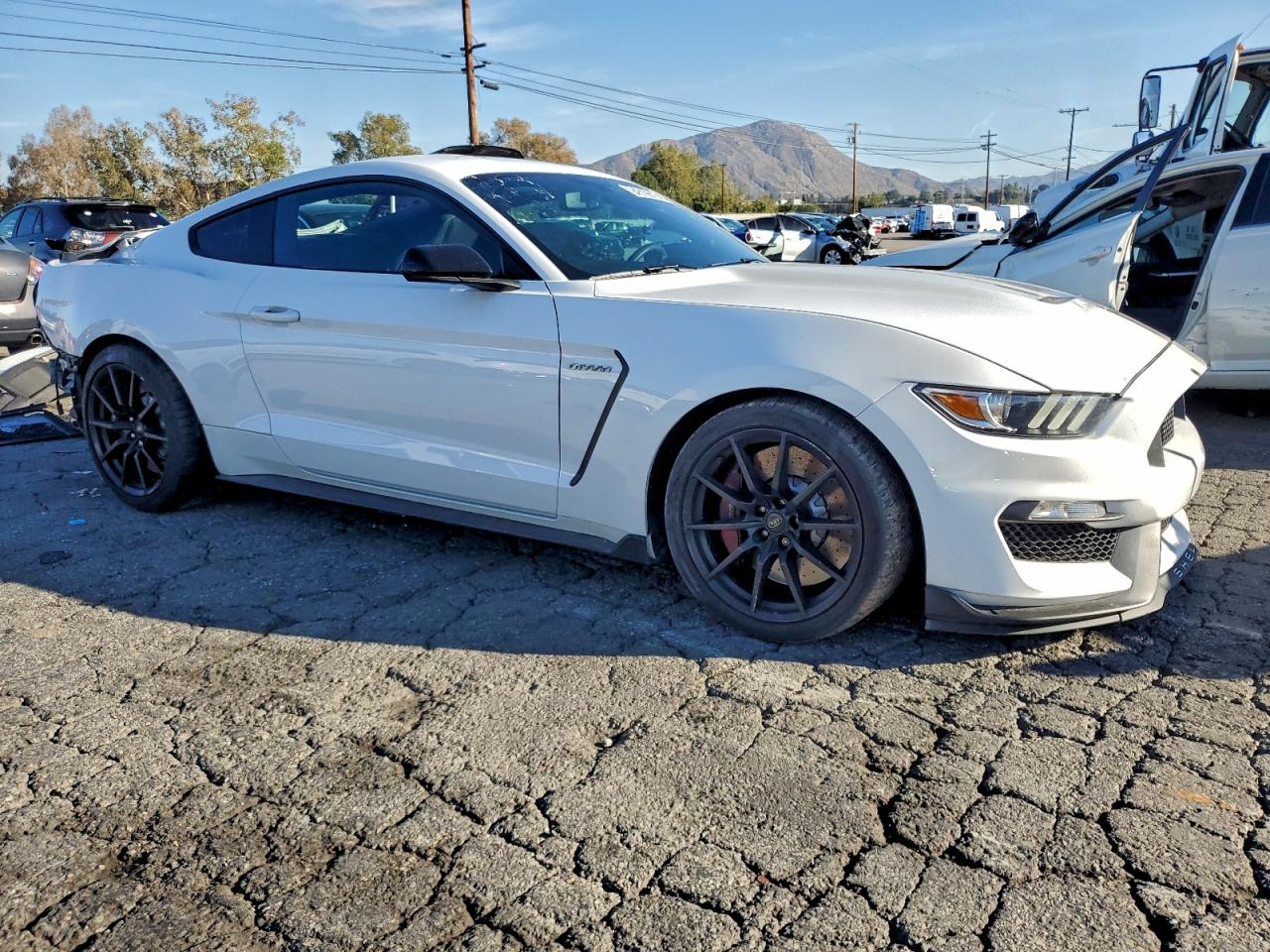FORD MUSTANG SHELBY GT350