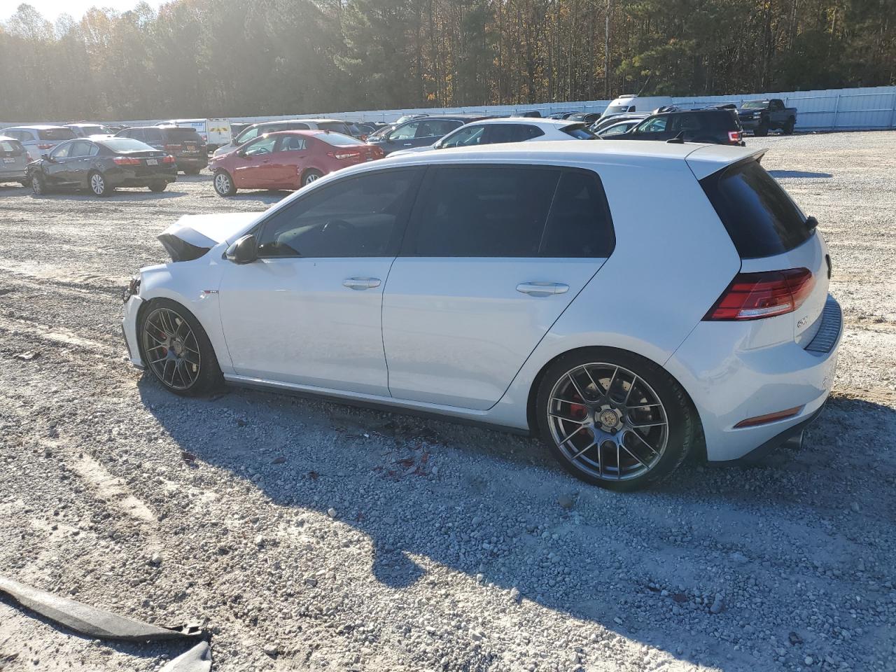 VOLKSWAGEN GOLF GTI S
