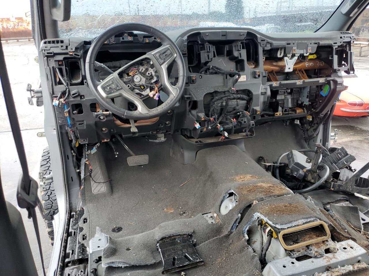 CHEVROLET SILVERADO C1500 LT