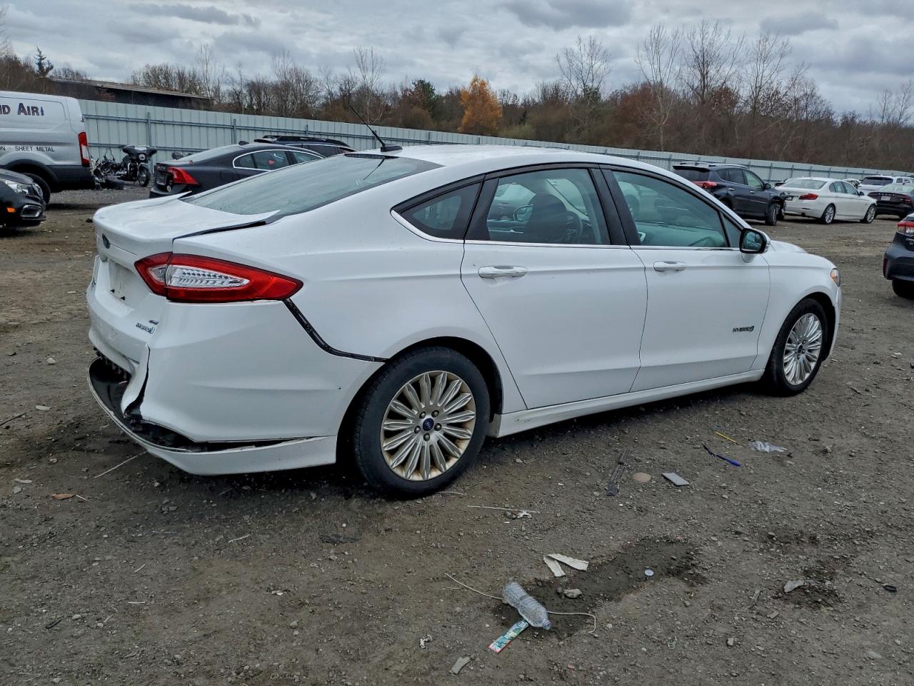 FORD FUSION SE HYBRID