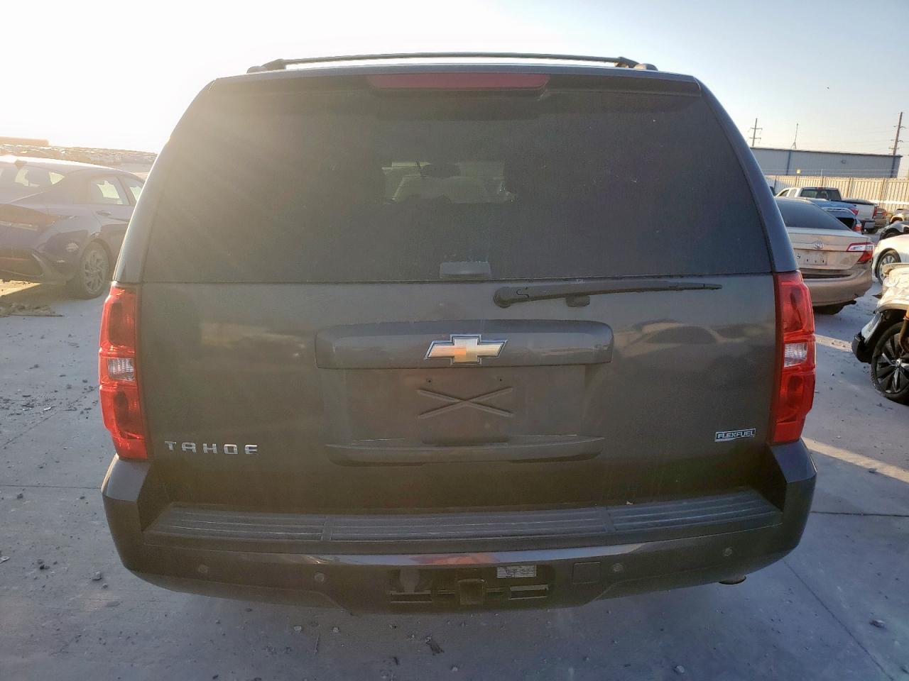 CHEVROLET TAHOE C1500 LT