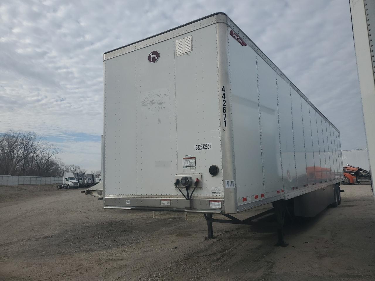 Lot #3302821910 2023 GREAT DANE SEMI