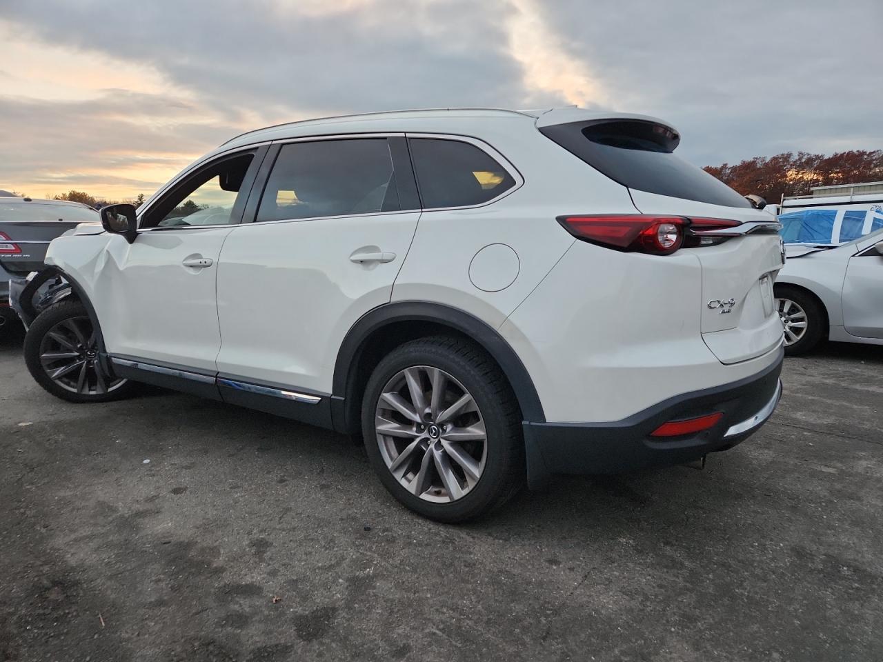 MAZDA CX-9 GRAND TOURING