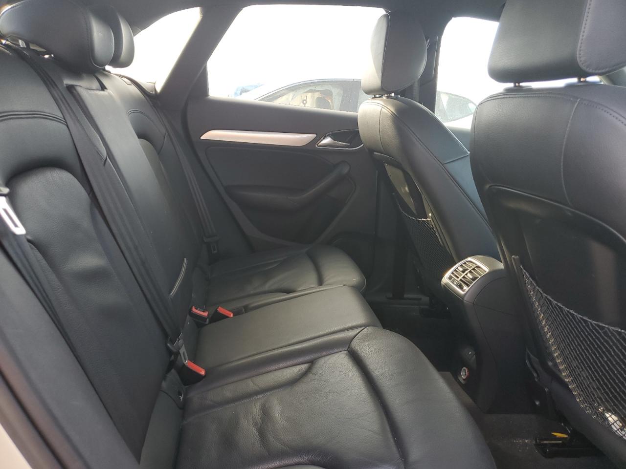 AUDI Q3 PREMIUM PLUS