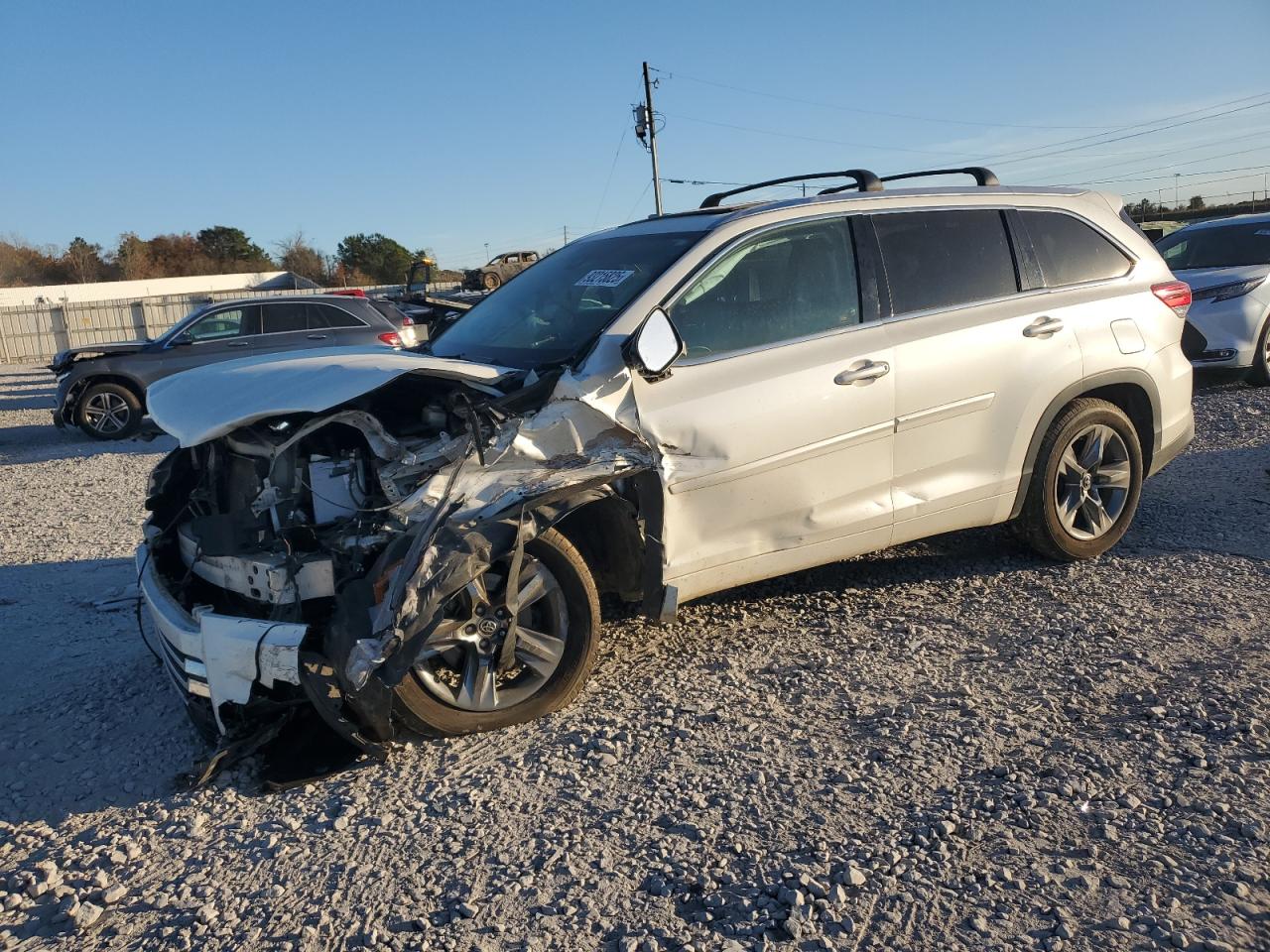 TOYOTA HIGHLANDER LIMITED