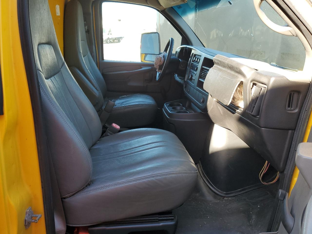 GMC SAVANA CUTAWAY G3500