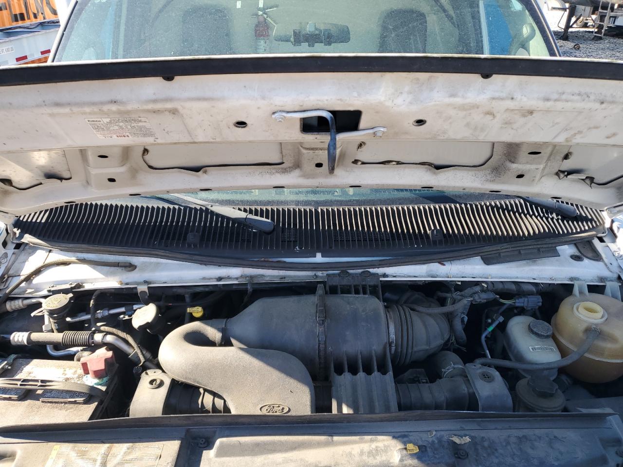 FORD ECONOLINE E450 SUPER DUTY CUTAWAY VAN