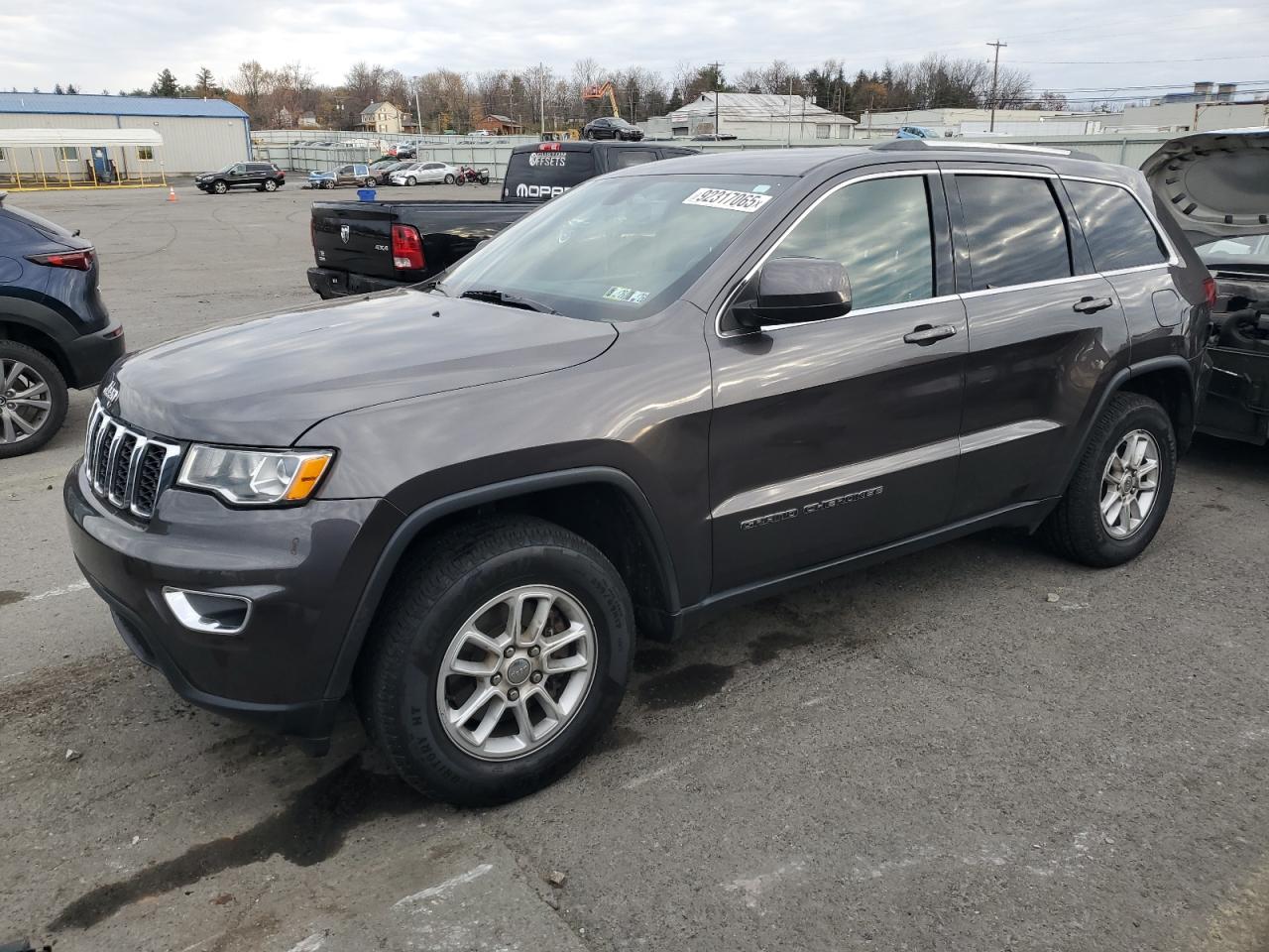JEEP GRAND CHEROKEE LAREDO