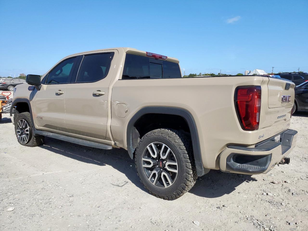 GMC SIERRA K1500 AT4