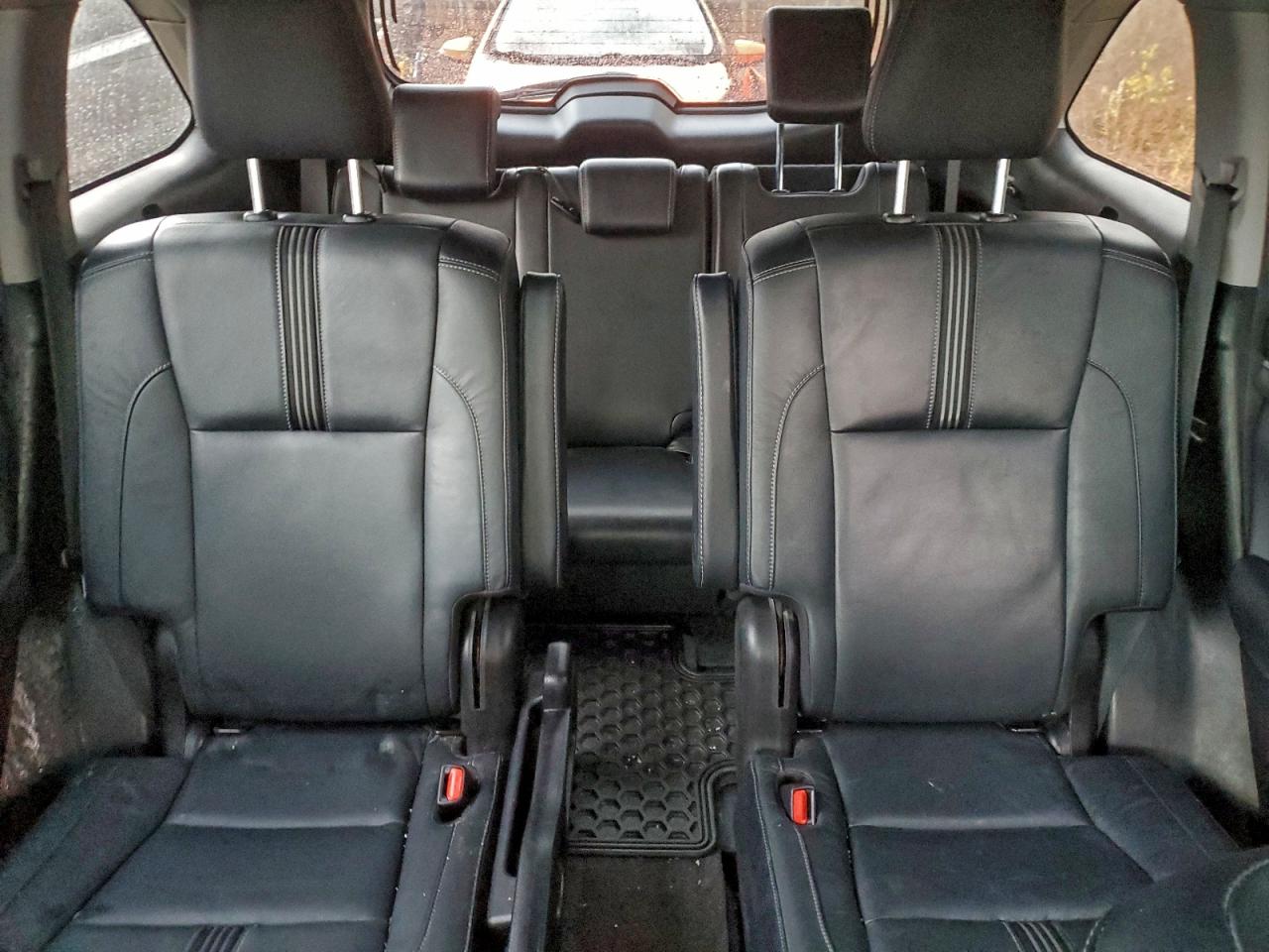 TOYOTA HIGHLANDER SE