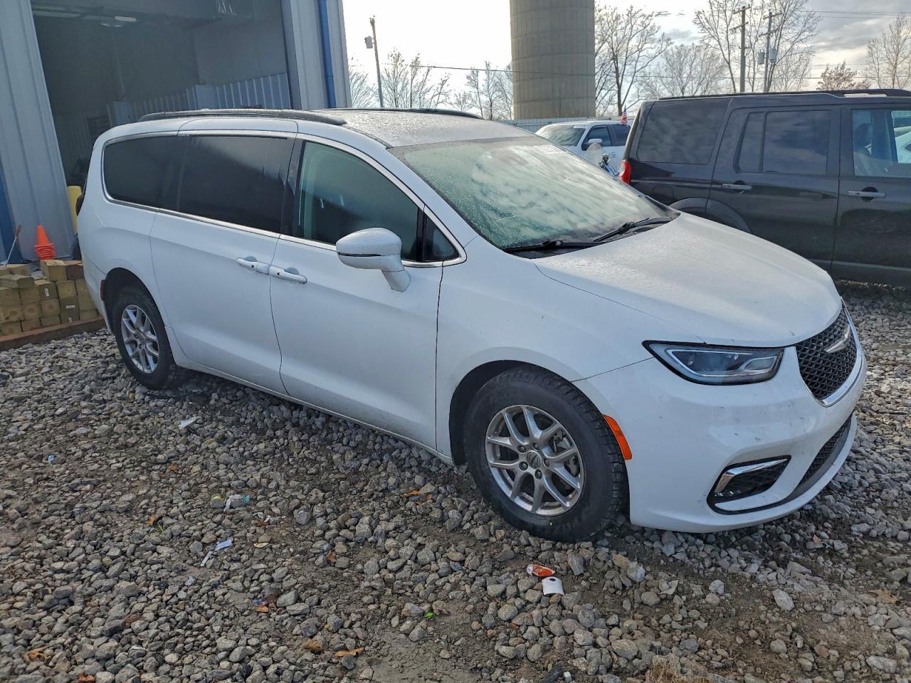 CHRYSLER PACIFICA TOURING L