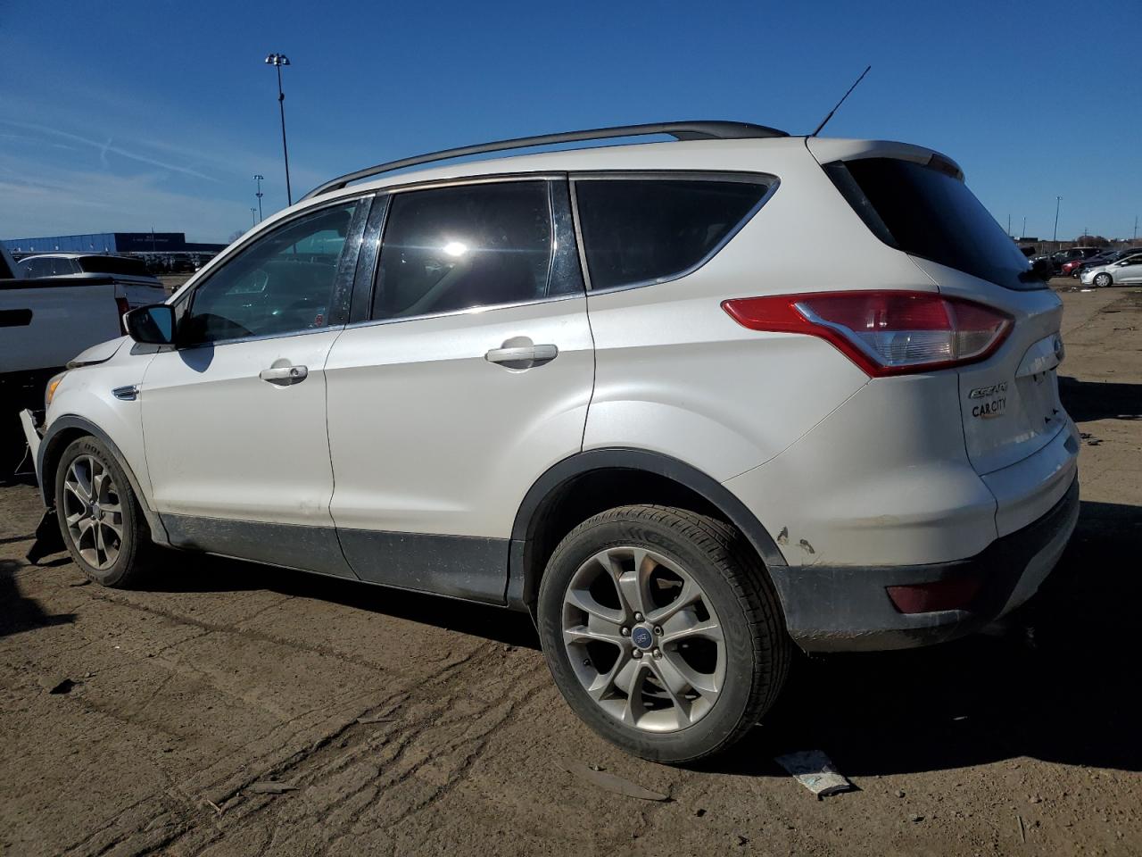 FORD ESCAPE SE