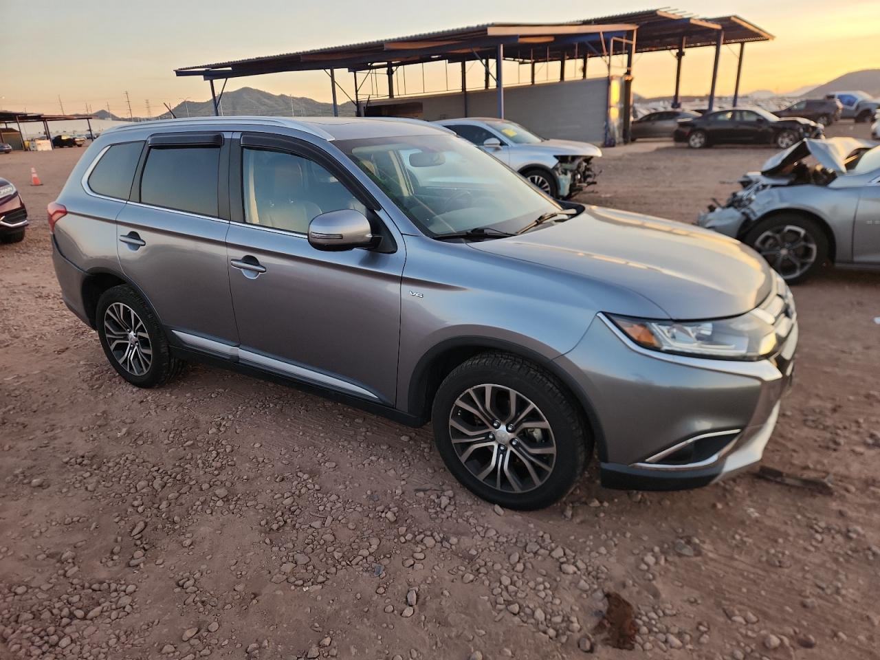 MITSUBISHI OUTLANDER GT