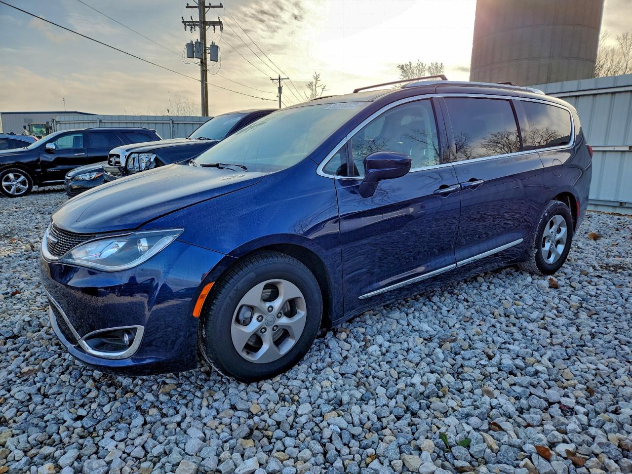 CHRYSLER PACIFICA TOURING L PLUS