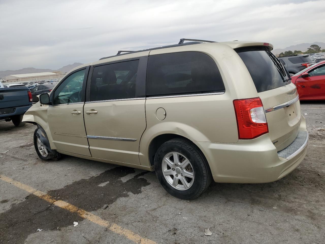 CHRYSLER TOWN & COUNTRY TOURING