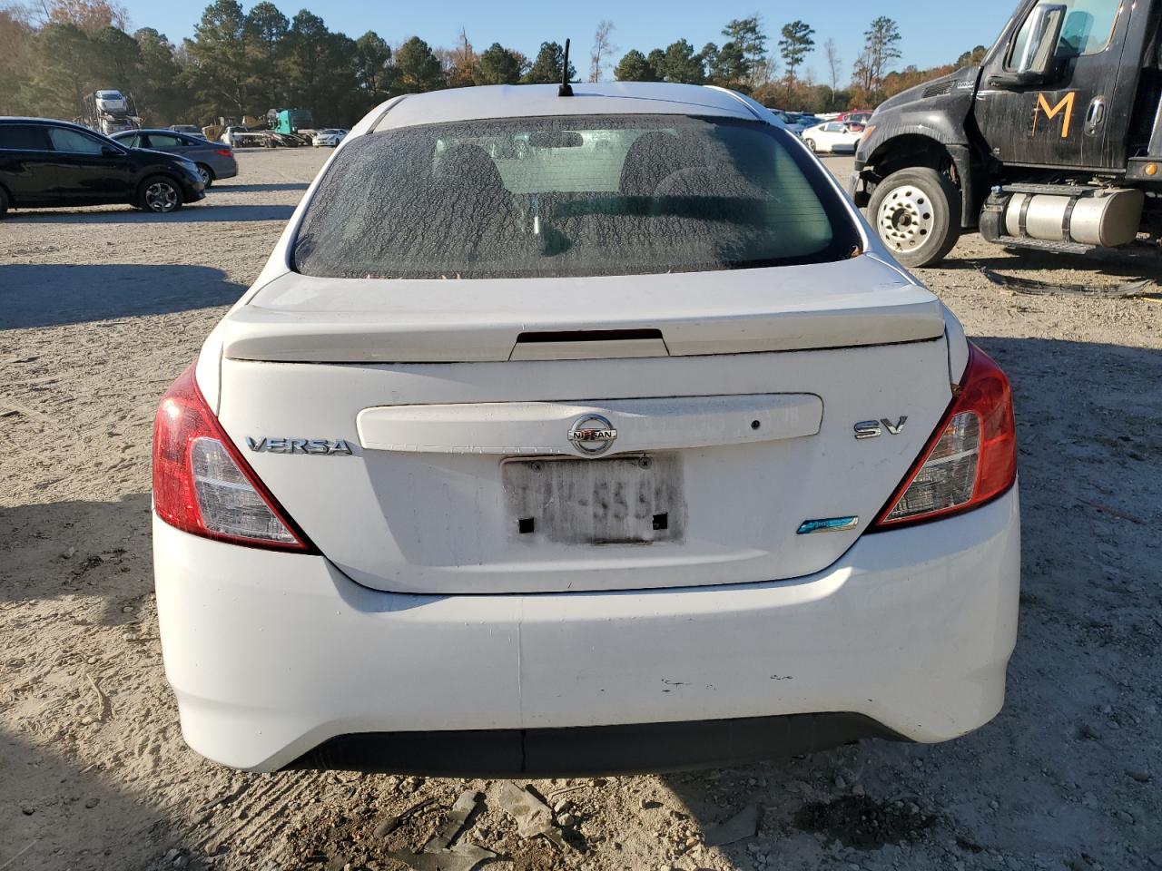 NISSAN VERSA S