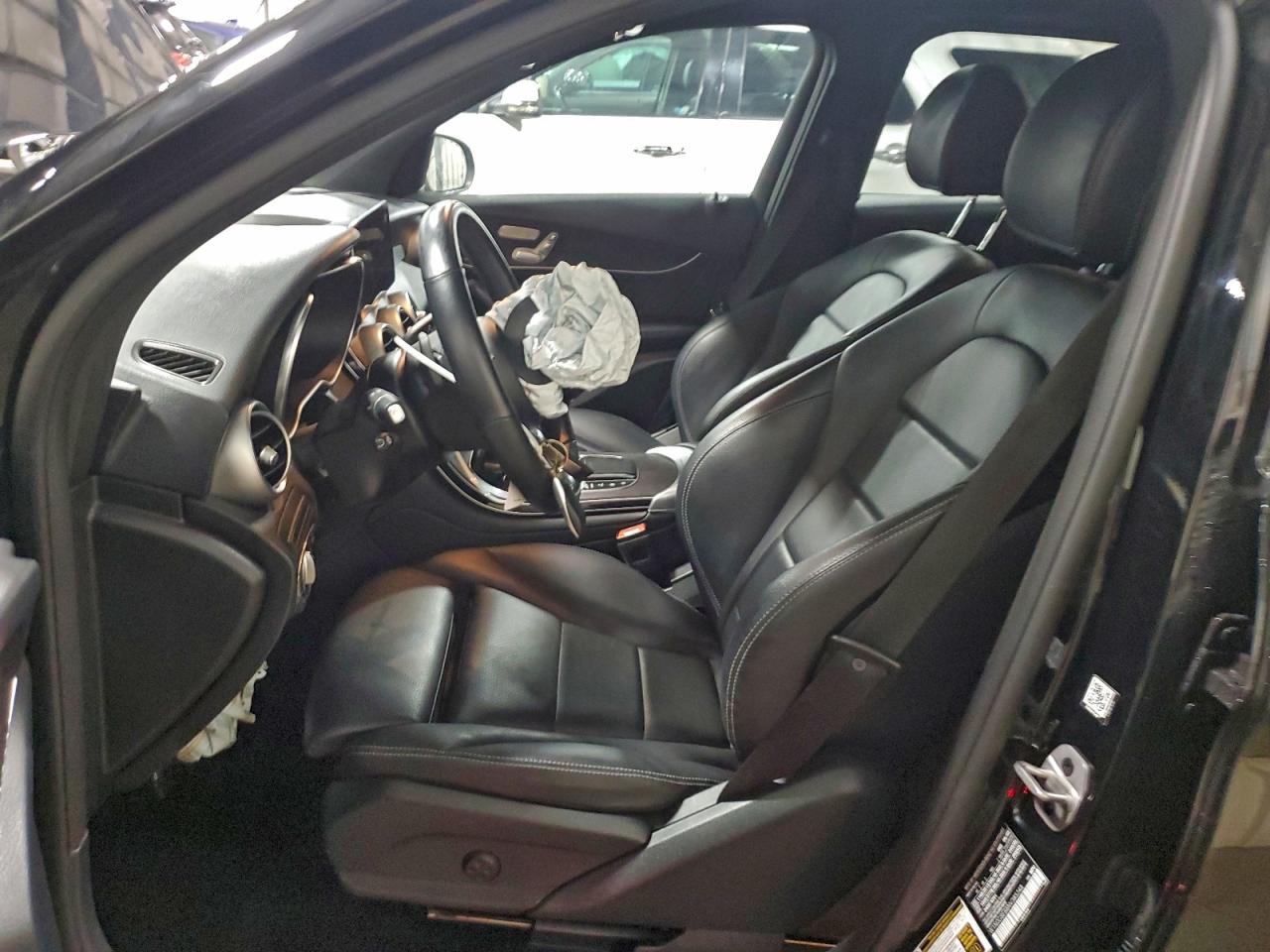 MERCEDES-BENZ GLC-CLASS 300 4MATIC