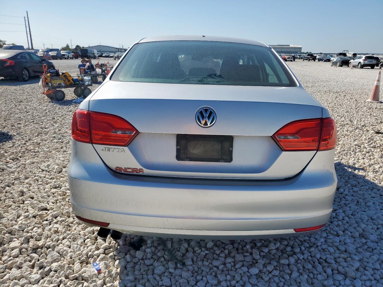 Lot #3311758771 2012 VOLKSWAGEN JETTA BASE