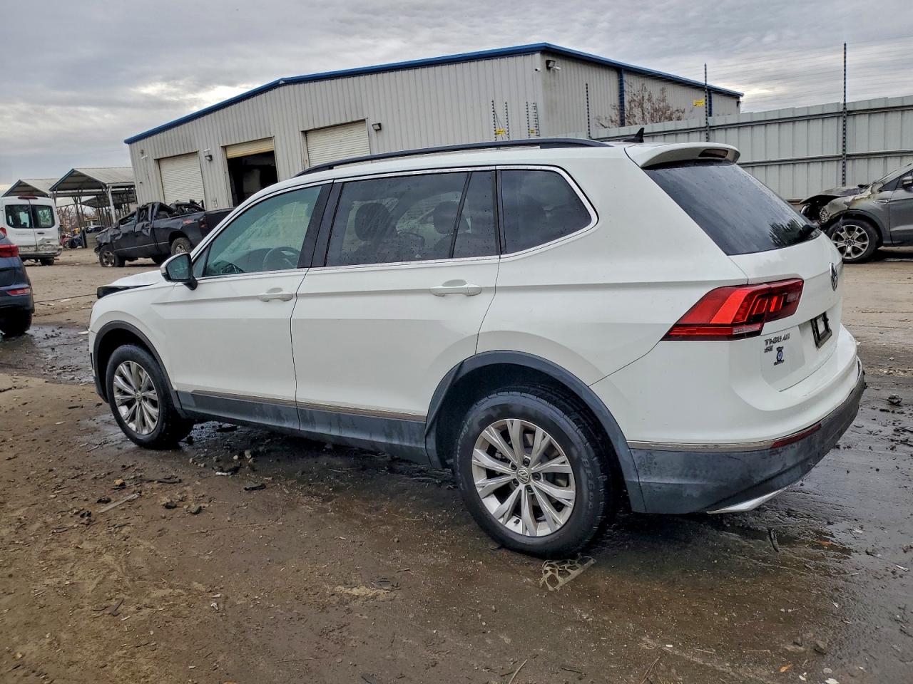 VOLKSWAGEN TIGUAN SE