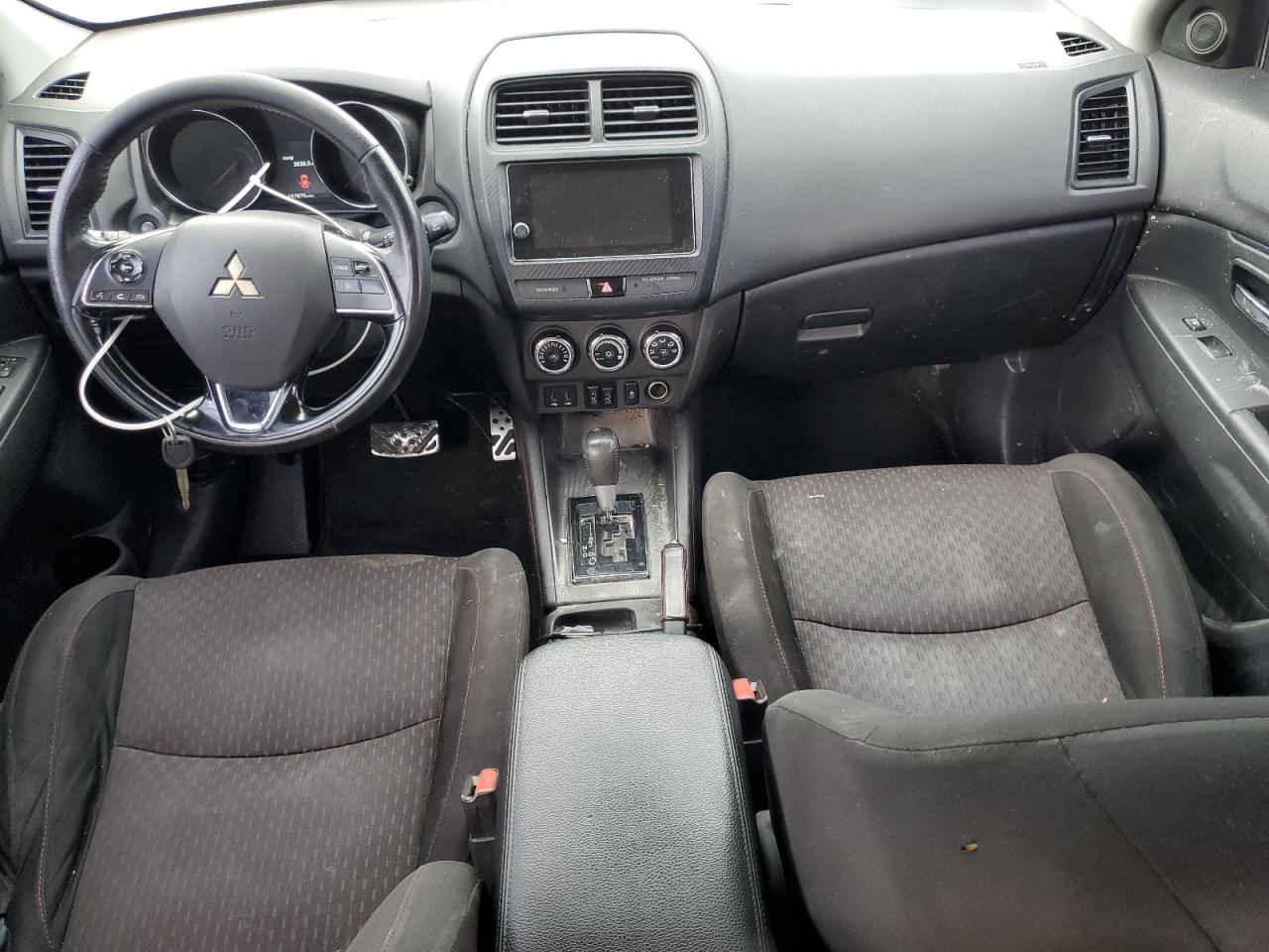 MITSUBISHI OUTLANDER ES