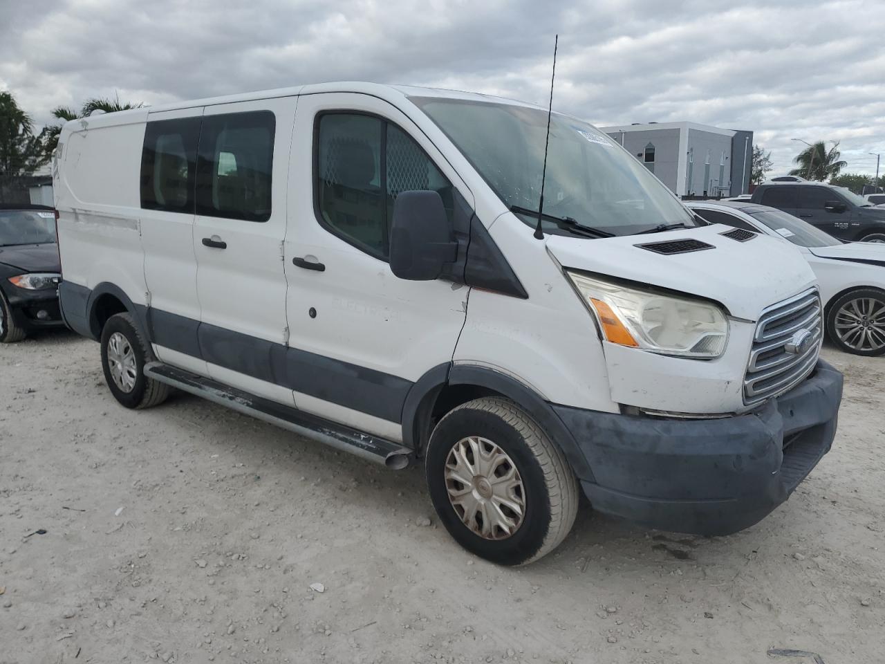 FORD TRANSIT T-250