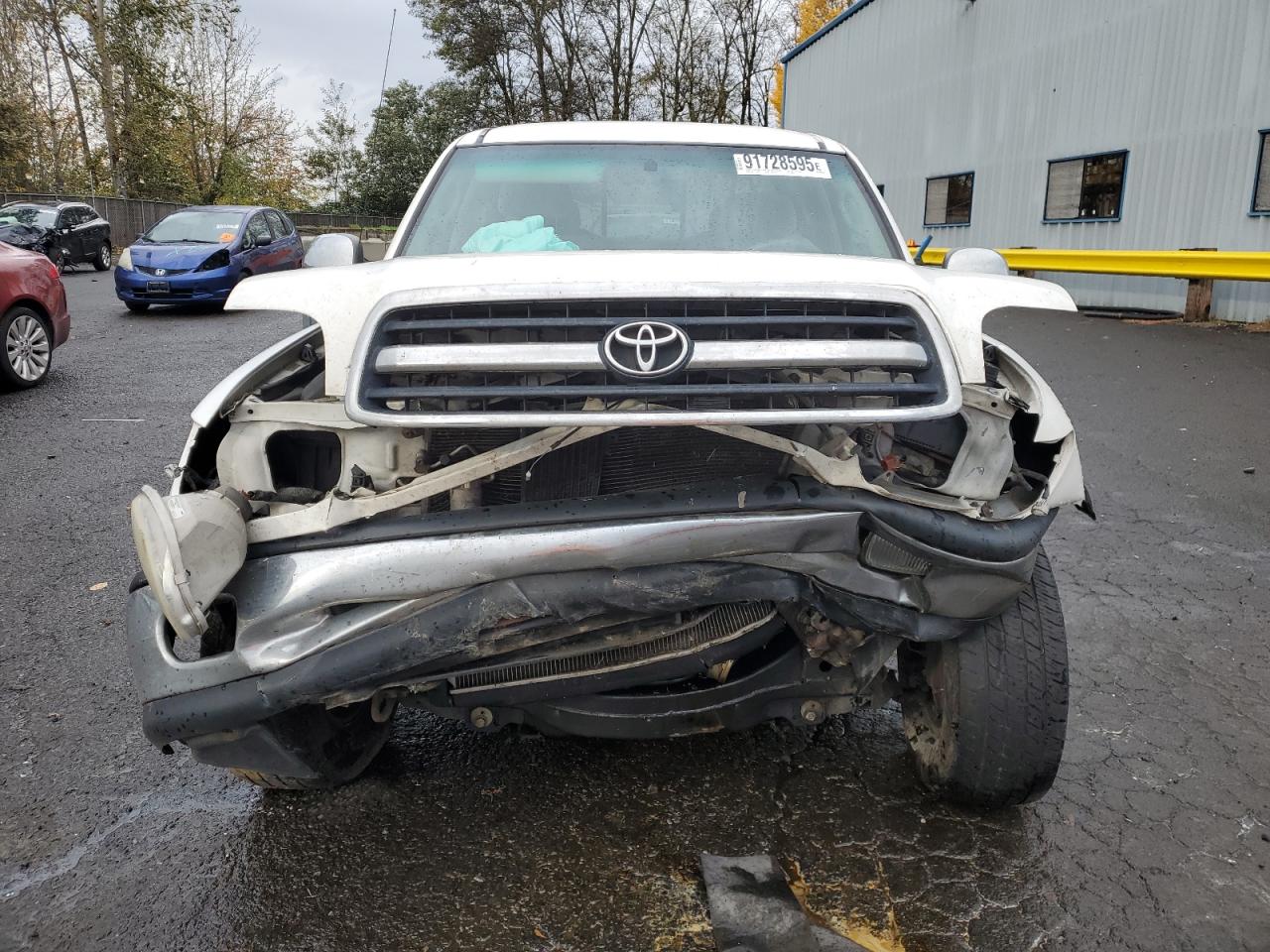 Lot #3290181212 2000 TOYOTA TUNDRA ACC