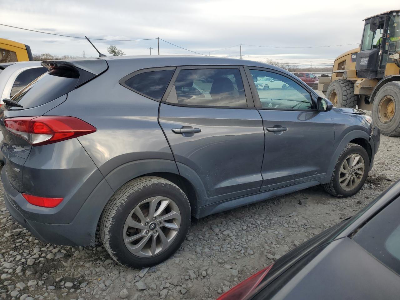 HYUNDAI TUCSON SE