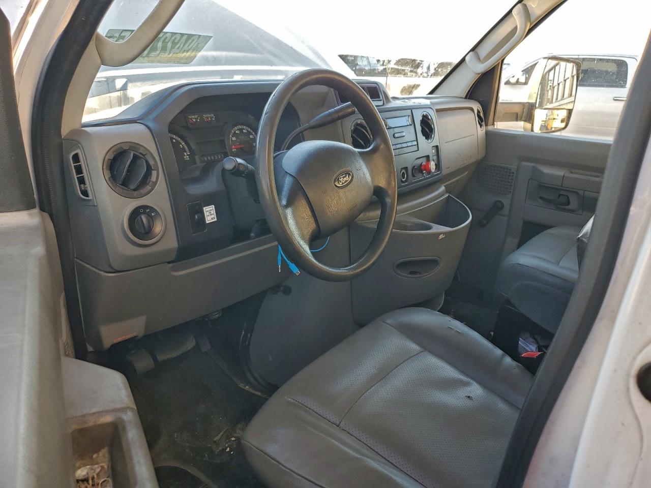 FORD ECONOLINE E350 SUPER DUTY CUTAWAY VAN