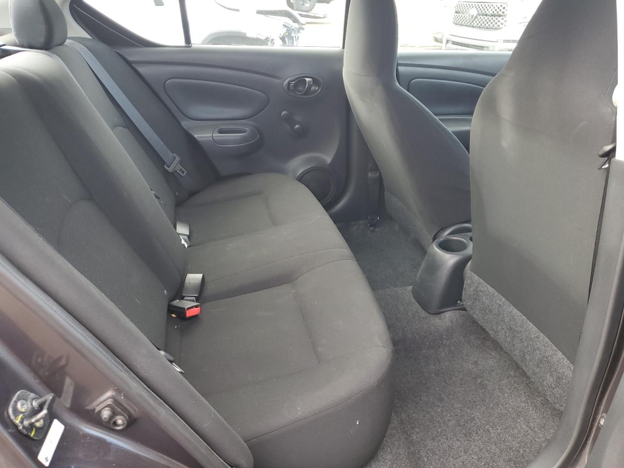 NISSAN VERSA S