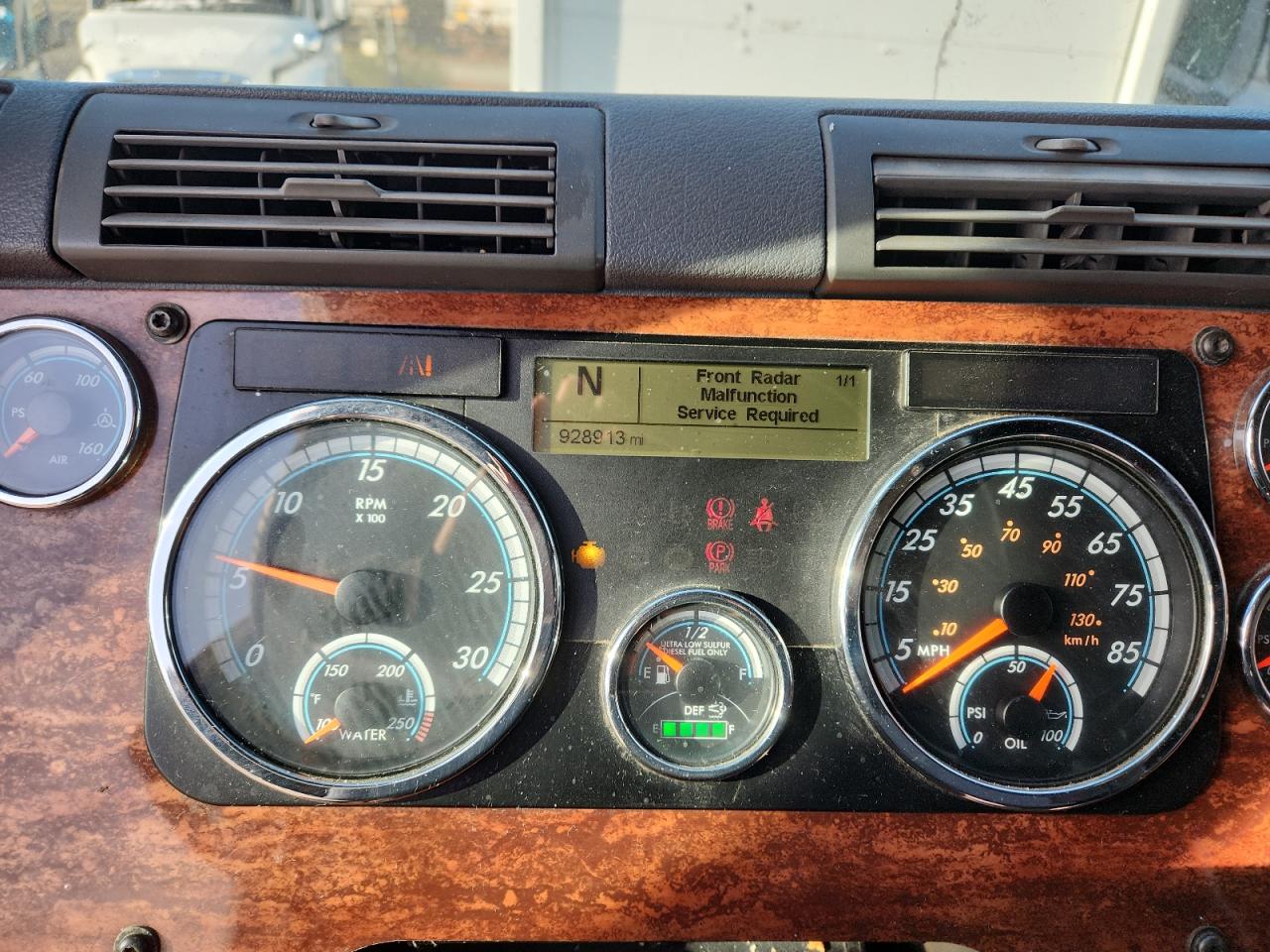 Lot #3285637318 2017 FREIGHTLINER CASCADIA 1