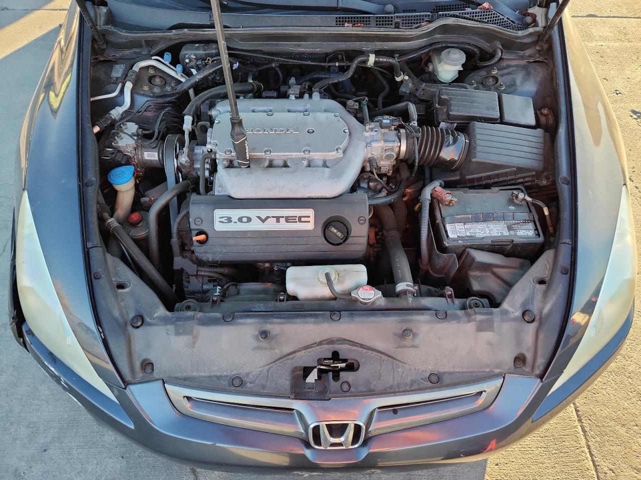 Lot #3303052613 2003 HONDA ACCORD EX