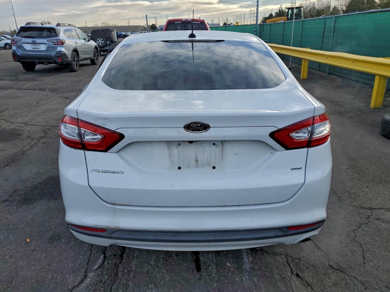 FORD FUSION SE