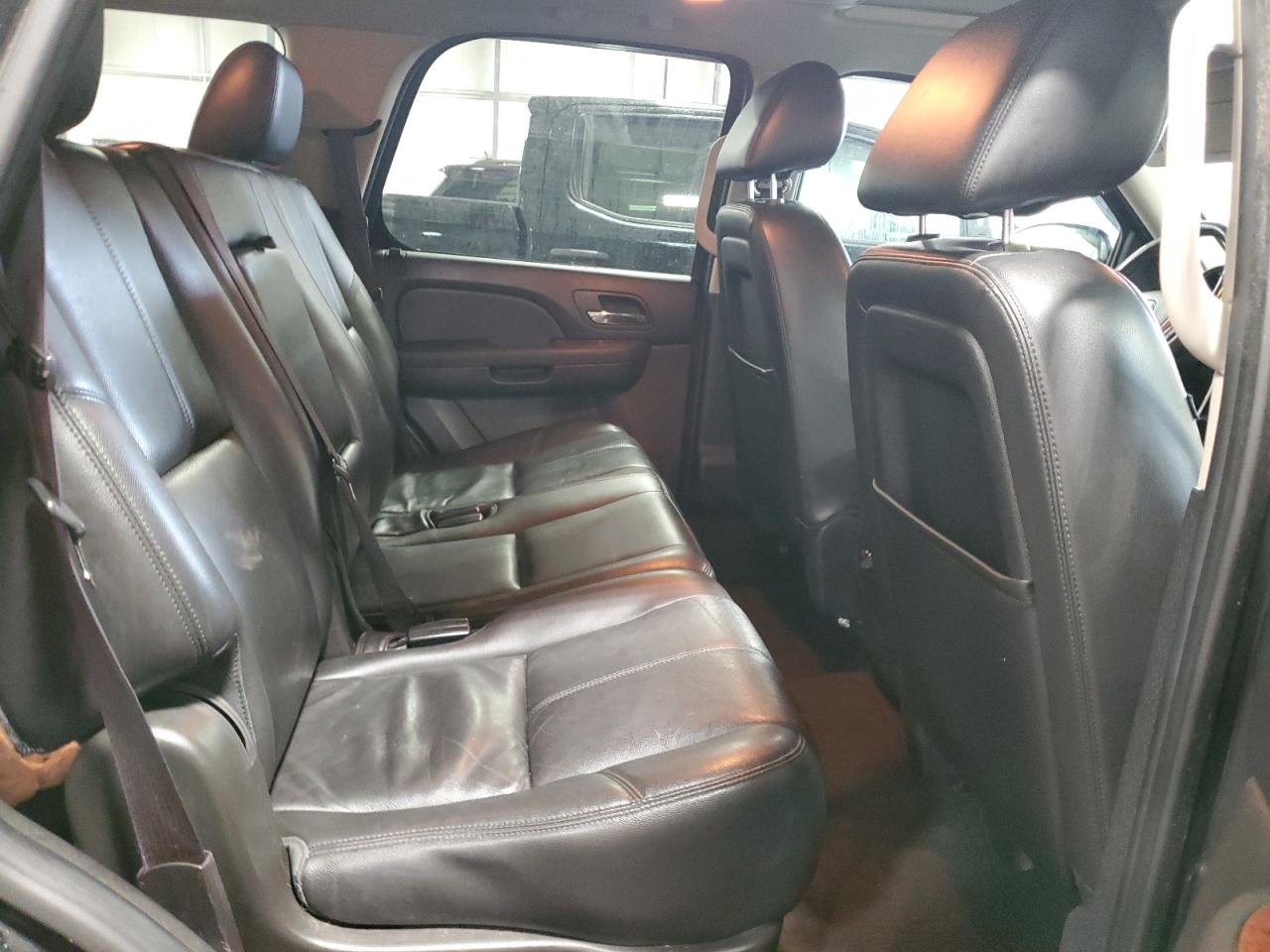 CHEVROLET TAHOE K1500 LT