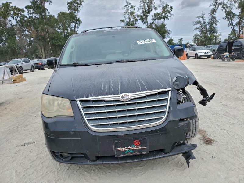 2010 CHRYSLER TOWN & COU #3297933789