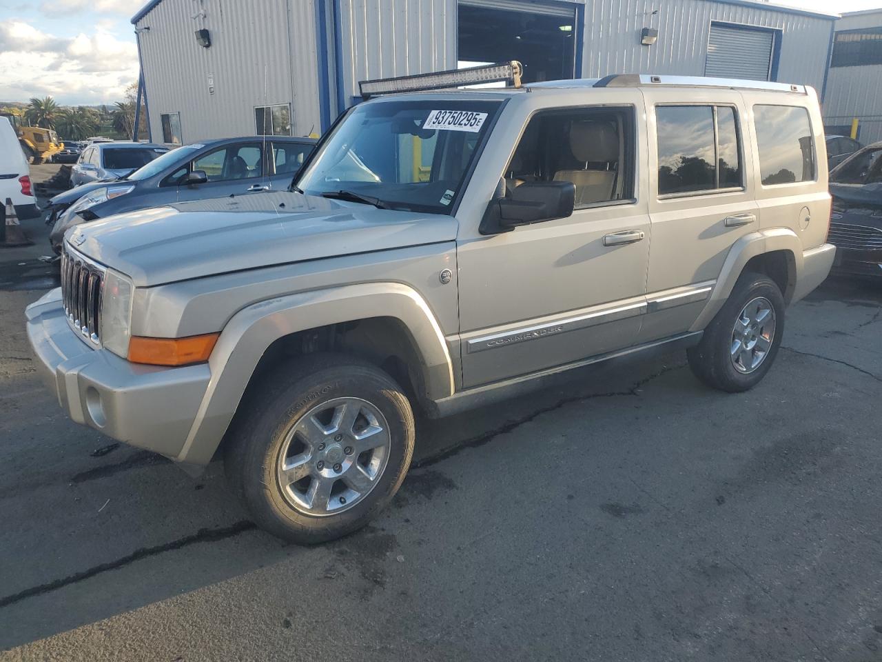Lot #3310625834 2007 JEEP COMMANDER