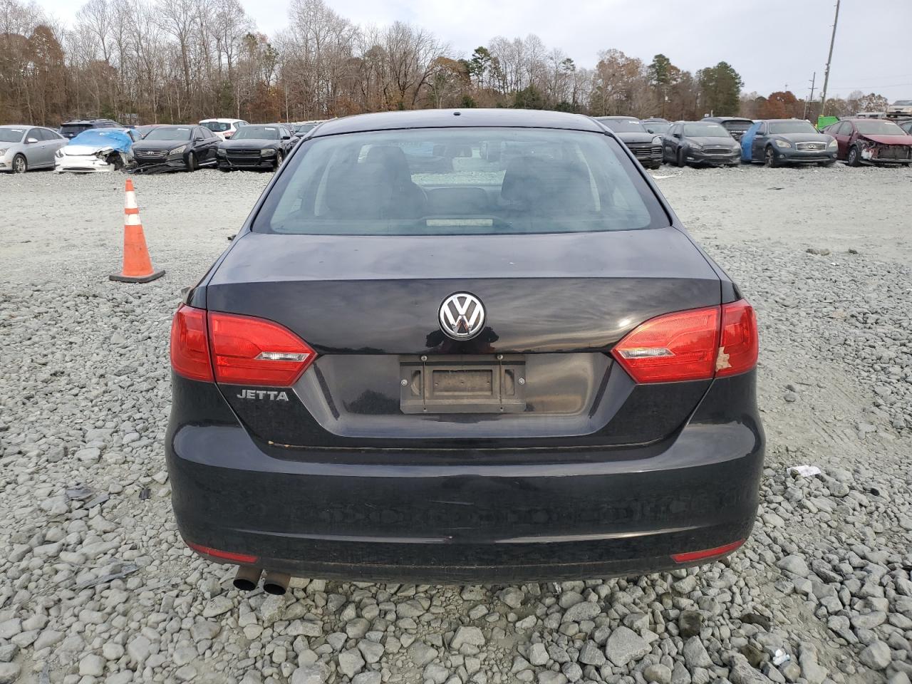 VOLKSWAGEN JETTA BASE
