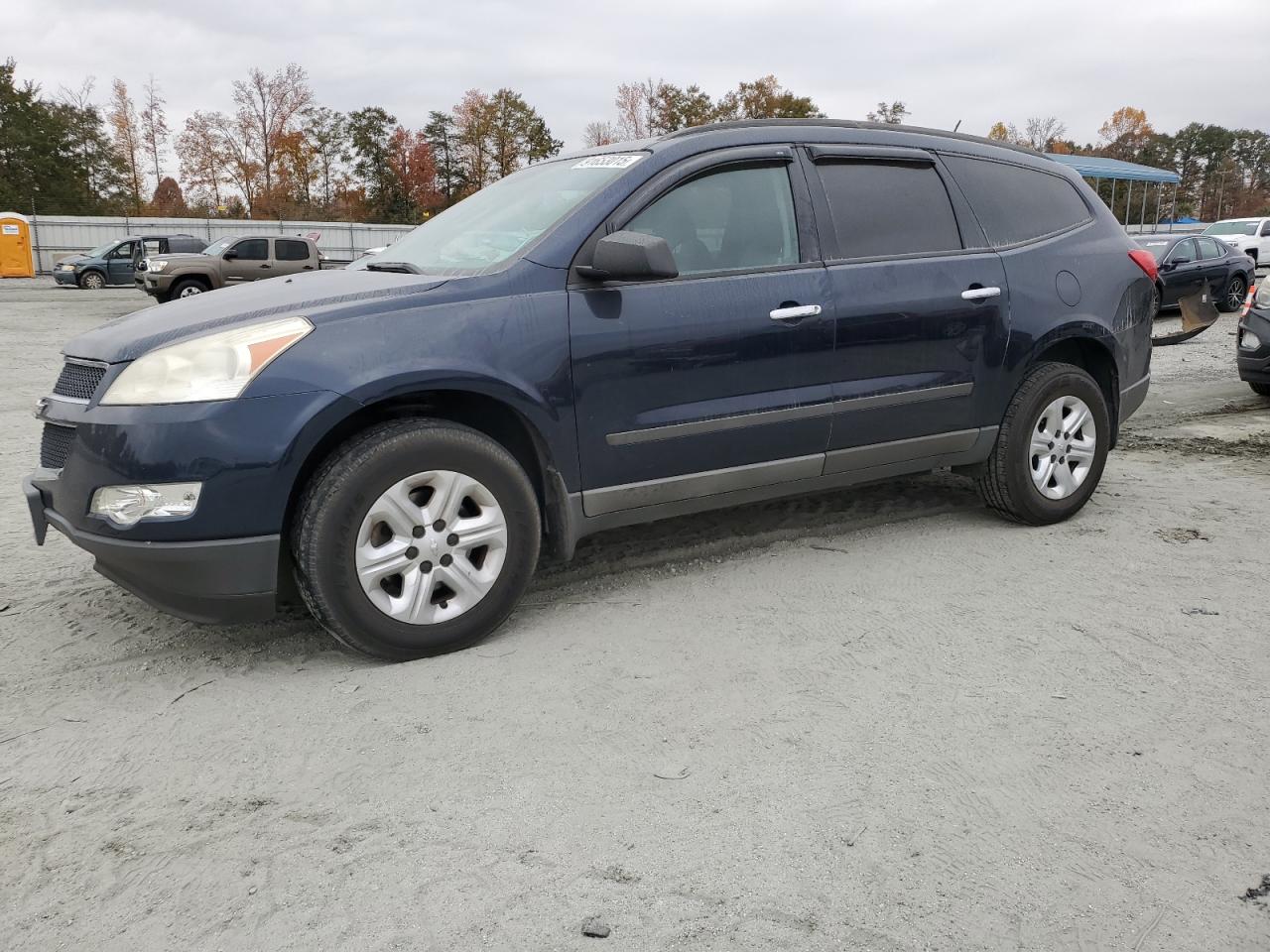 CHEVROLET TRAVERSE LS
